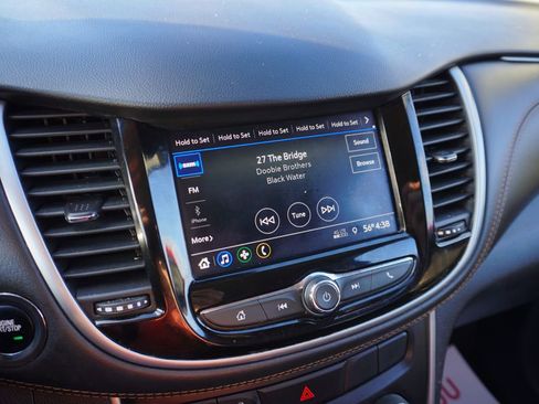 Used 2021 Chevrolet Trax LT w/ Driver Confidence Package image 16