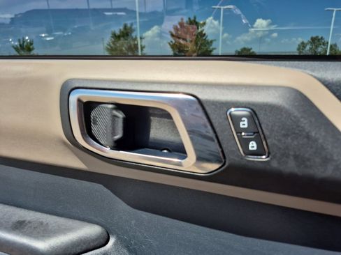 Used 2024 Ford Bronco Wildtrak AWD/4WD image 15