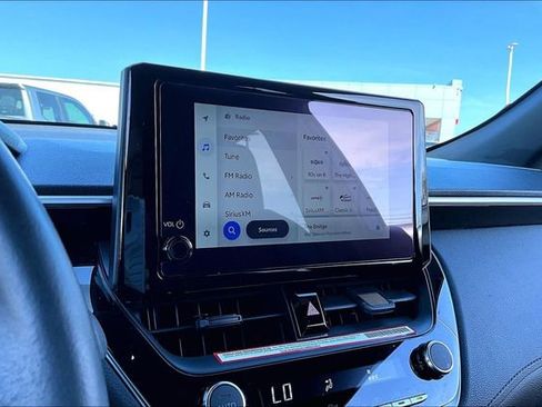 Used 2024 Toyota Corolla Cross SE image 22