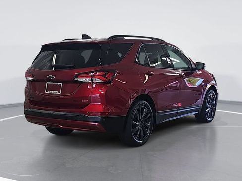 Certified 2022 Chevrolet Equinox RS w/ RS Leather Package AWD/4WD image 3