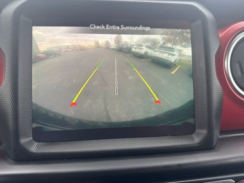 Used 2021 Jeep Wrangler Unlimited Rubicon image 37