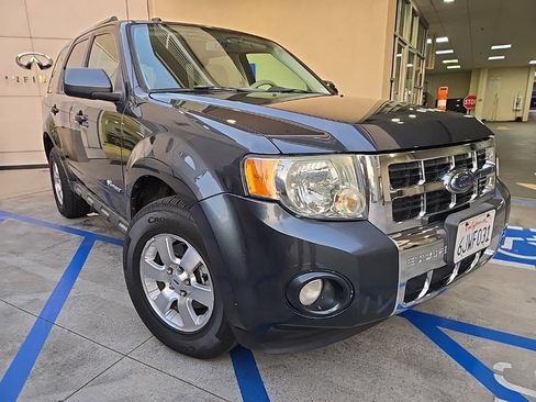 Used 2009 Ford Escape Limited image 1