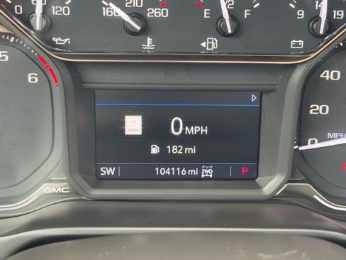 Used 2021 GMC Sierra 1500 AT4 w/ AT4 Preferred Package AWD/4WD image 17