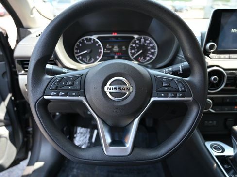 Used 2023 Nissan Sentra SV FWD image 18
