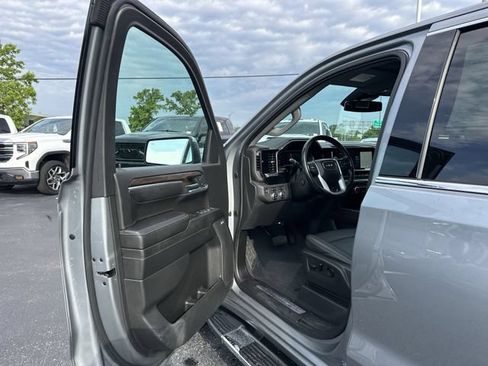 Used 2023 GMC Sierra 1500 SLT w/ SLT Premium Plus Package AWD/4WD image 19
