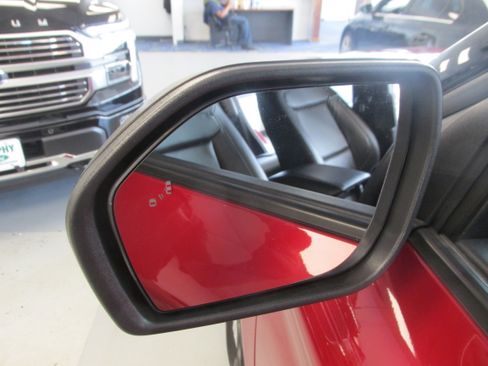 Certified 2022 Ford Explorer XLT w/ Equipment Group 202A image 18