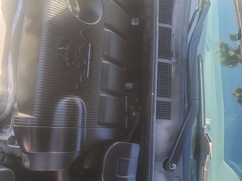 Used 2011 Toyota Camry SE w/ SE Extra-Value Pkg #1 image 18