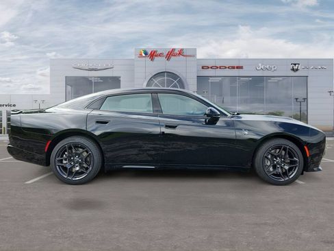 New 2026 Dodge Charger Scat Pack w/ Blacktop Package AWD/4WD image 6