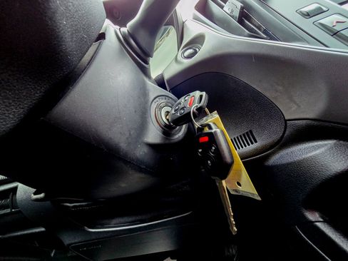 Used 2024 Subaru Crosstrek 2.0i image 16