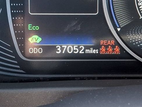 Used 2024 Lexus UX 250h AWD w/ Premium Package image 23