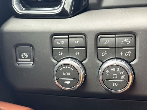 New 2026 GMC Sierra 1500 Denali Ultimate AWD/4WD image 16
