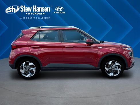 New 2025 Hyundai Venue Limited image 10