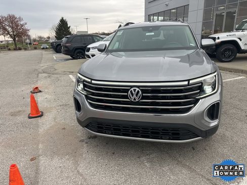 Used 2024 Volkswagen Atlas SE image 10