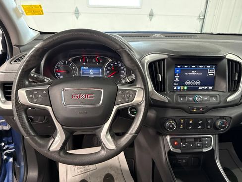 Used 2024 GMC Terrain SLE FWD image 28