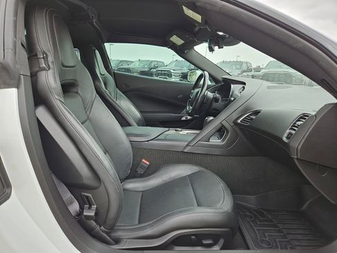 Used 2017 Chevrolet Corvette Stingray Coupe w/ 1LT image 25