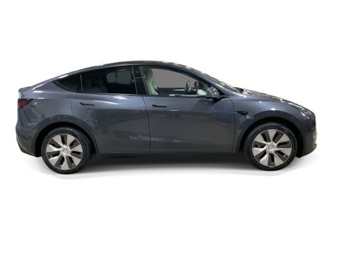 Certified 2023 Tesla Model Y Long Range AWD/4WD image 7