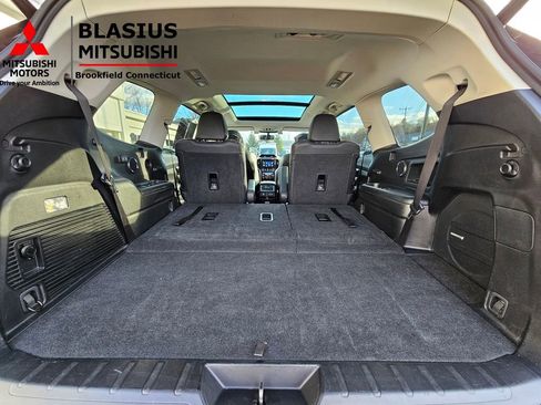 Used 2022 Subaru Ascent Touring image 31