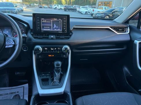 Used 2020 Toyota RAV4 XLE image 15