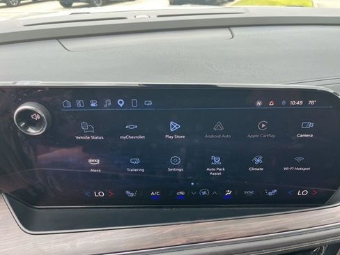 Used 2025 Chevrolet Suburban Z71 AWD/4WD image 31