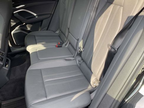 Certified 2025 Audi Q5 Premium Plus w/ Premium Plus AWD/4WD image 19