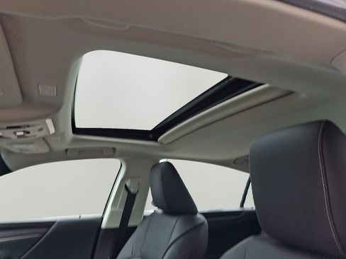 Certified 2025 Lexus ES 350 w/ Premium Package FWD image 15
