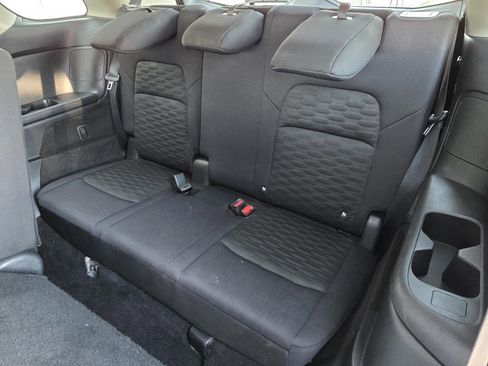 Used 2024 Nissan Pathfinder SV image 14