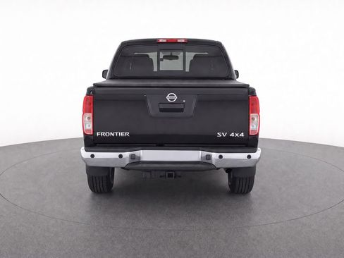 Used 2018 Nissan Frontier SV w/ Value Truck Package AWD/4WD image 4