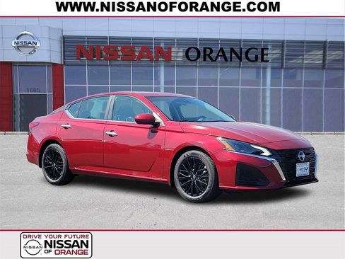 New 2025 Nissan Altima 2.5 SV w/ SV Special Edition Package image 1