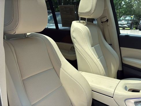 Certified 2022 Mercedes-Benz GLE 350 image 11
