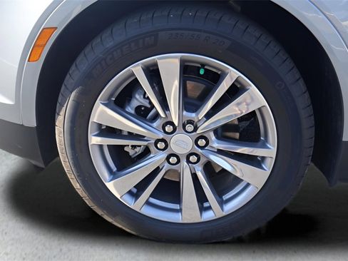 New 2025 Cadillac XT5 Premium Luxury image 9