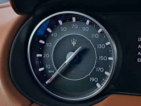 Used 2021 Maserati Levante S GranSport image 16