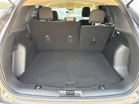 Used 2020 Ford Escape SE image 13