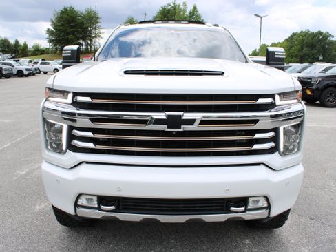 Used 2021 Chevrolet Silverado 2500 High Country w/ Z71 Off-Road Package AWD/4WD image 3