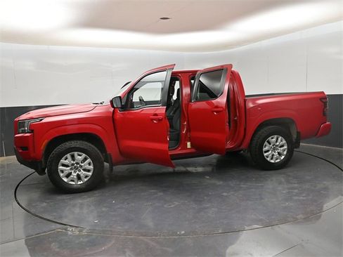 Used 2022 Nissan Frontier SV image 34