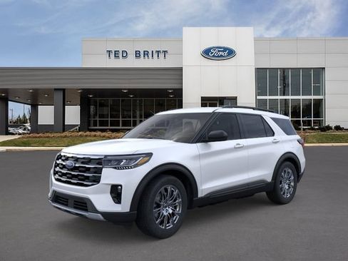 New 2026 Ford Explorer Active w/ Active Comfort Package AWD/4WD image 2