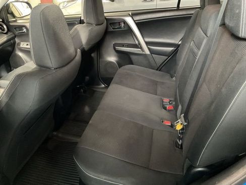 Used 2016 Toyota RAV4 XLE image 19