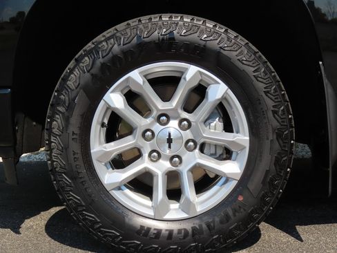 Certified 2024 Chevrolet Silverado 1500 RST w/ Convenience Package II AWD/4WD image 16