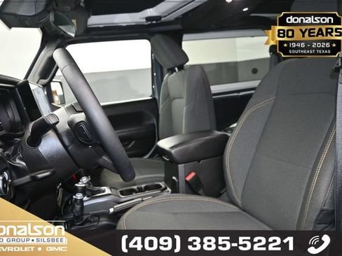 Used 2025 Jeep Wrangler Sport AWD/4WD image 9