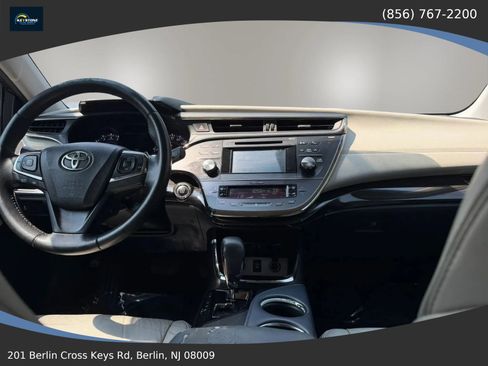 Used 2015 Toyota Avalon XLE FWD image 16