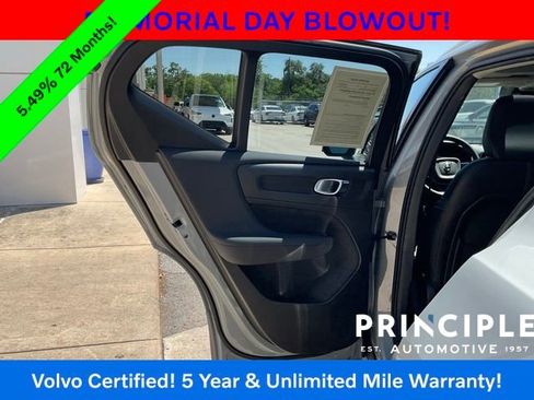 Certified 2025 Volvo XC40 B5 Plus w/ Protection Package Premier AWD/4WD image 25