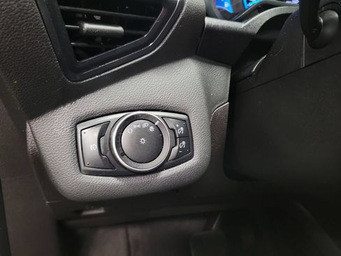 Used 2015 Ford C-MAX Energi SEL w/ Equipment Group 303A FWD image 29