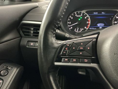 Used 2019 Nissan Altima 2.5 SV image 15