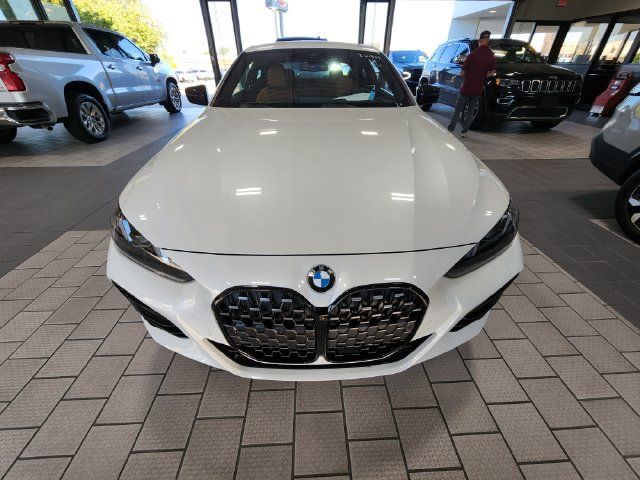 Used 2026 BMW 430i Coupe w/ M Sport Package RWD image 2