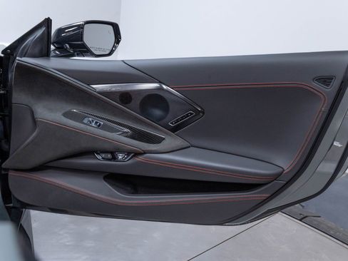 Used 2023 Chevrolet Corvette Stingray Premium Conv w/ Z51 Performance Package RWD image 27