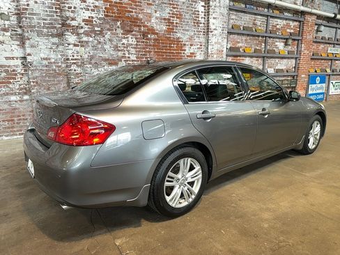 Used 2013 INFINITI G37 x Sedan w/ Premium Pkg AWD/4WD image 3