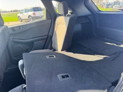 Used 2022 Ford Escape SE w/ Convenience Package image 30
