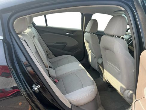 Used 2016 Chevrolet Cruze LT w/ Convenience Package FWD image 23