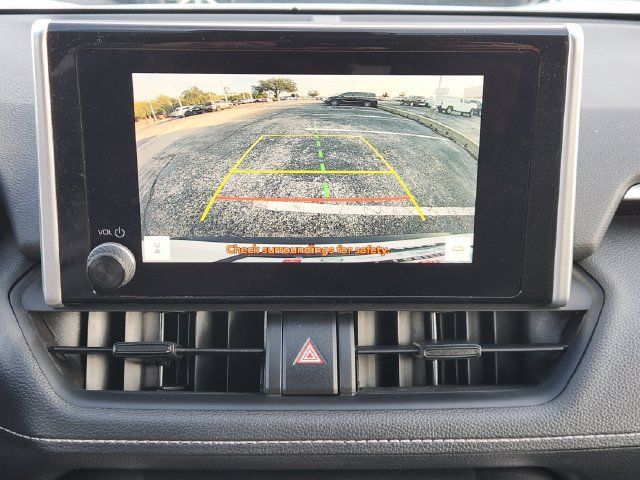 Certified 2025 Toyota RAV4 LE AWD/4WD image 16