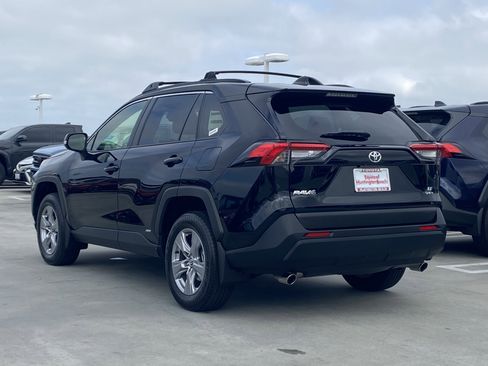 Certified 2025 Toyota RAV4 LE image 5