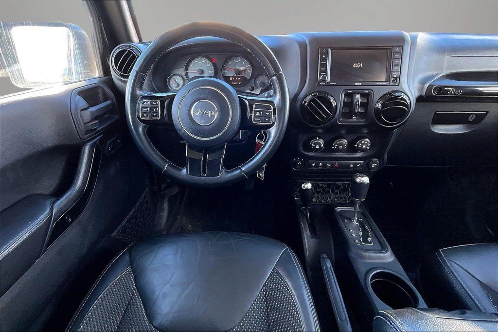 Used 2016 Jeep Wrangler Unlimited Sahara AWD/4WD image 8